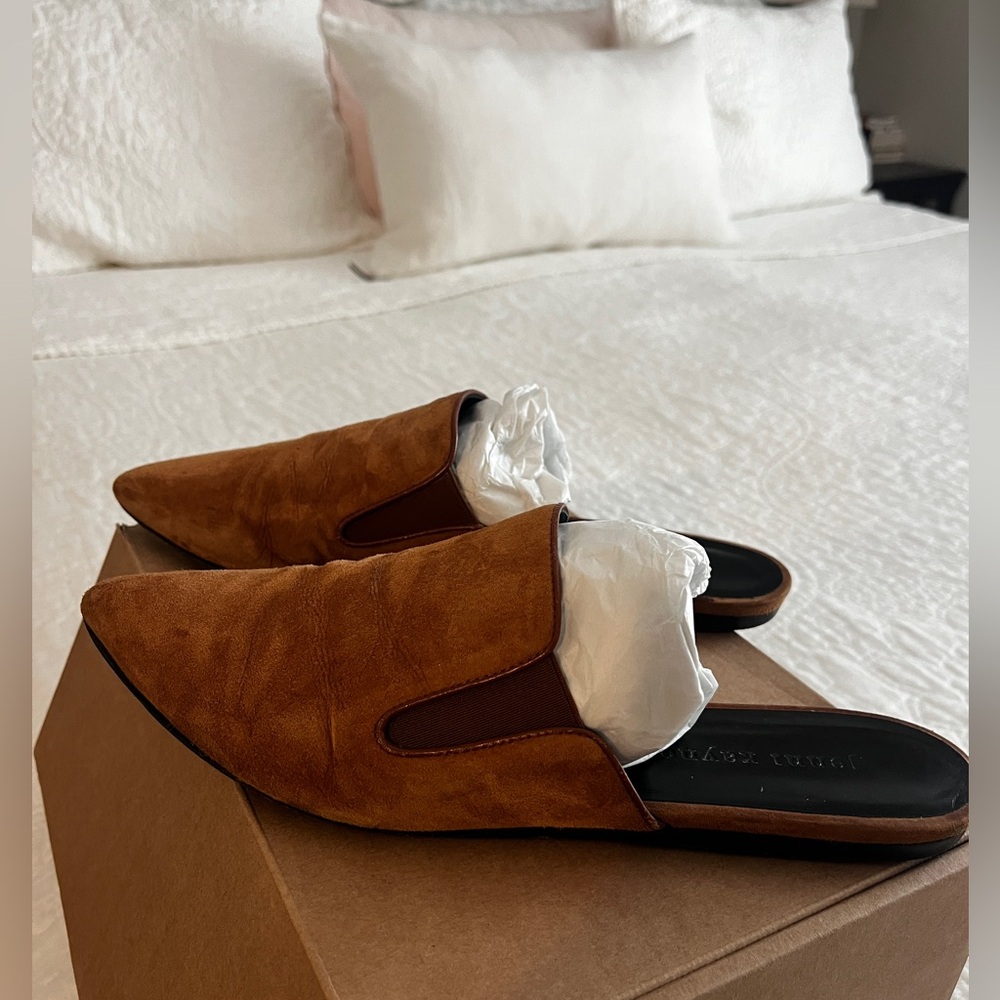 Jenni Kayne Suade Mule in Saddle